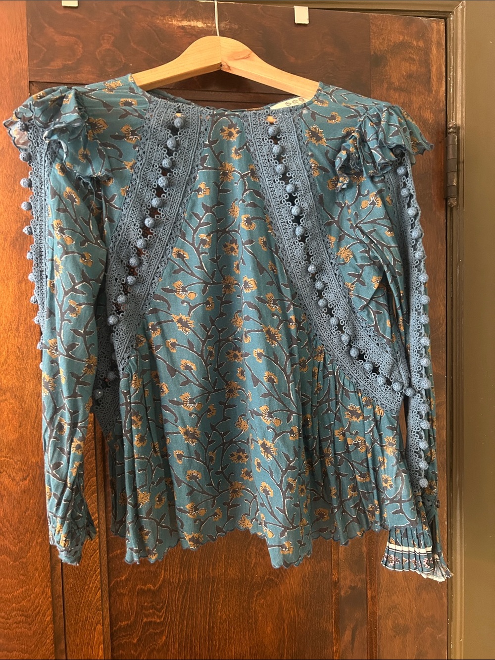 Sea Floral Lace-Trim Peasant Blouse in Teal